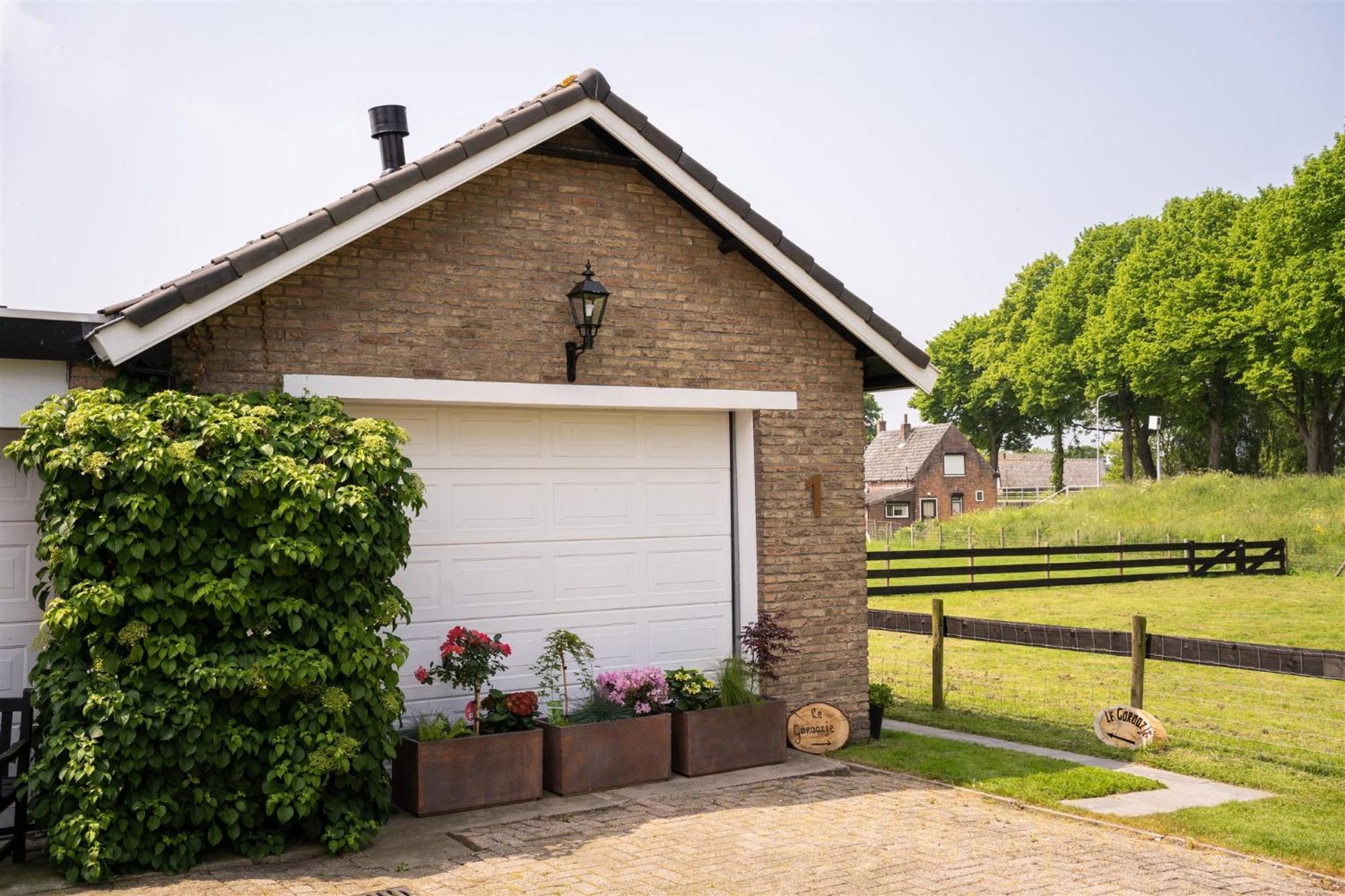 Vakantiewoning Le Garaazje 'S-Gravendeel 외부 사진